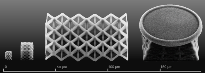 納米晶格從 3D 打印機(jī)流出